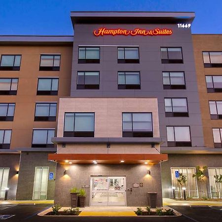 Hampton Inn & Suites Ontario Rancho Cucamonga Exterior photo