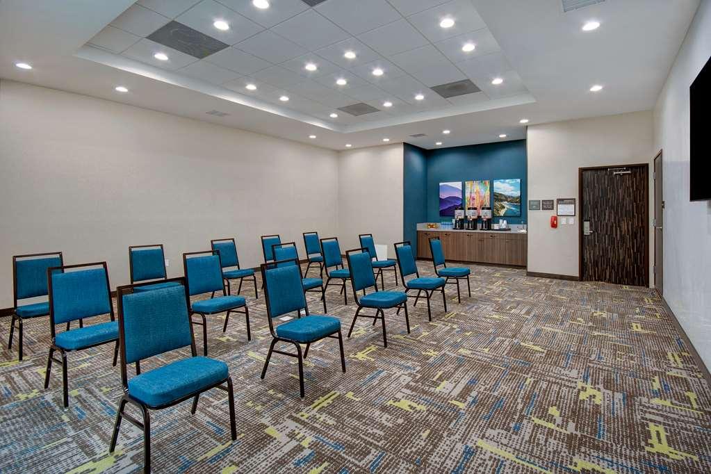 Hampton Inn & Suites Ontario Rancho Cucamonga Facilities photo